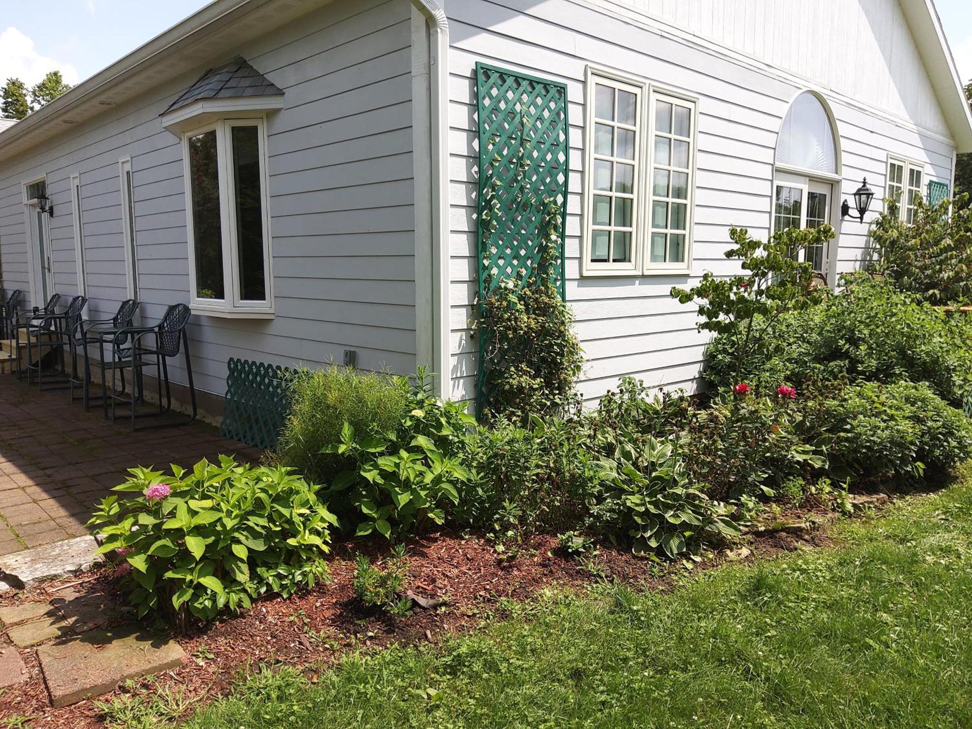 Inntiquity, A Country Inn Logansport Esterno foto