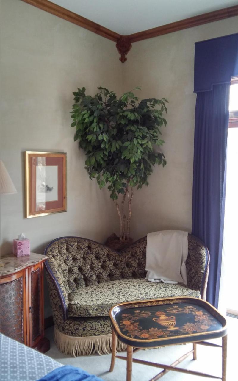 Inntiquity, A Country Inn Logansport Esterno foto