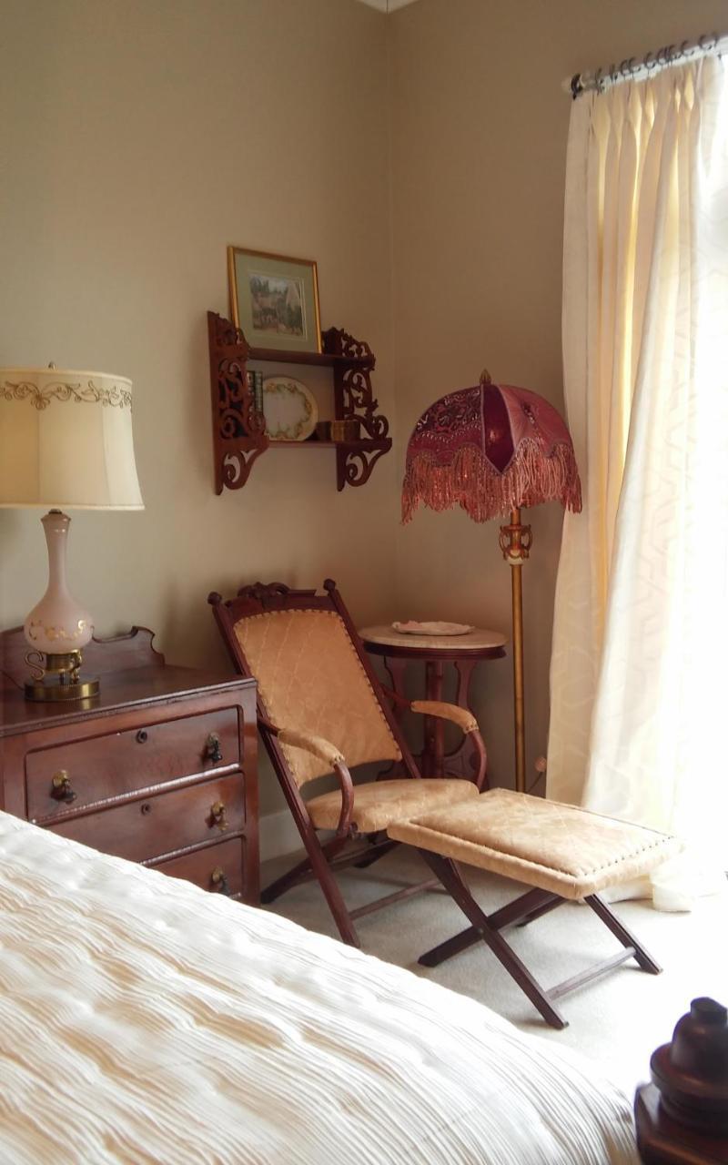 Inntiquity, A Country Inn Logansport Esterno foto