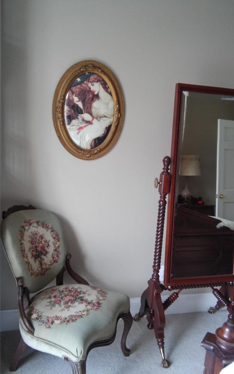 Inntiquity, A Country Inn Logansport Esterno foto